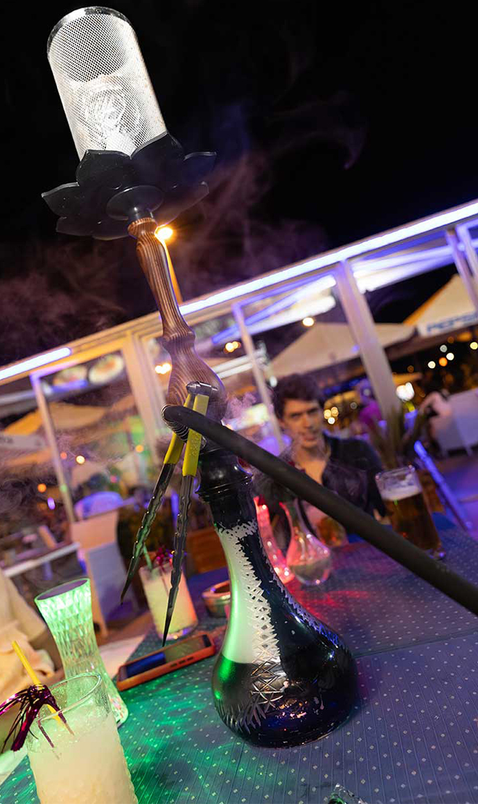 Night life at La Piazza Restaurant Shishas